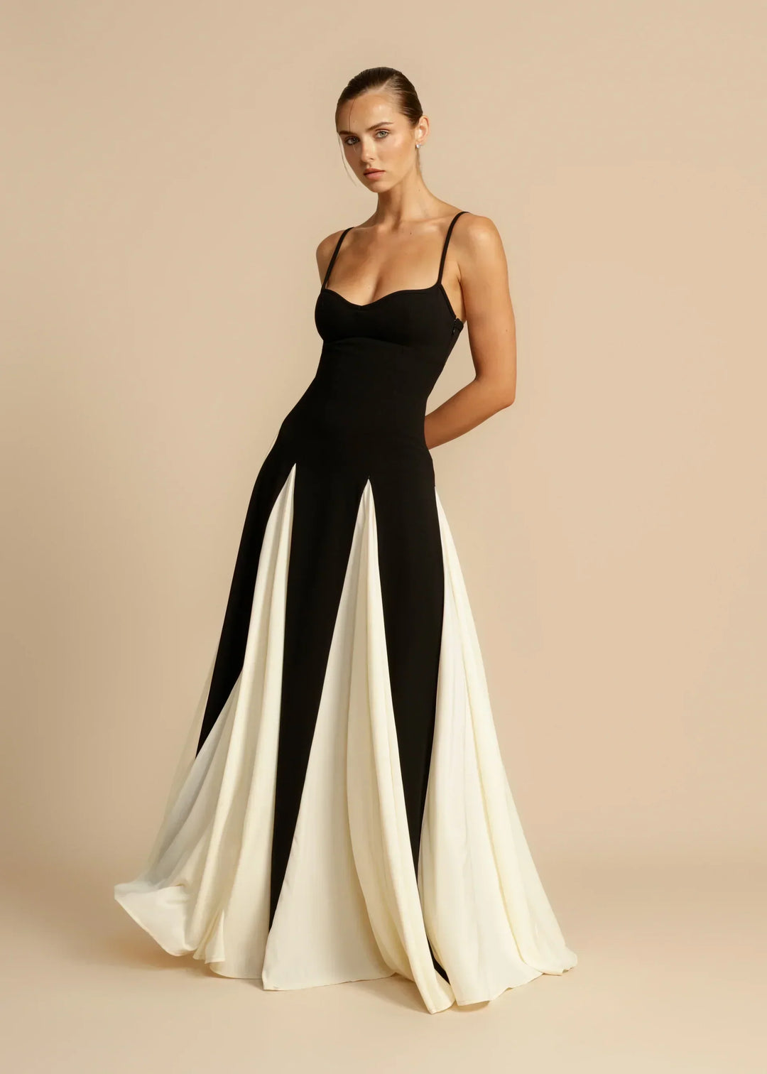 Isabella | Elegant Maxi Dress